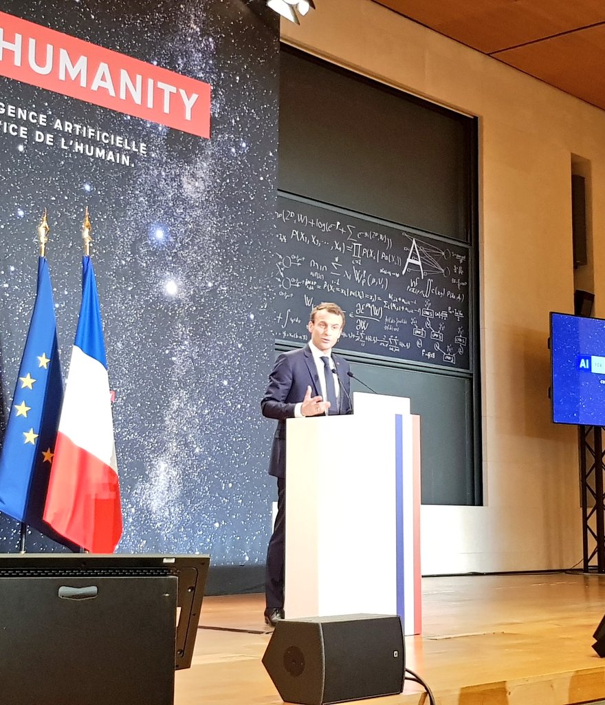 Emmanuel Macron favorable à des logiciels libres « partout où nous pouvons développer ces derniers »